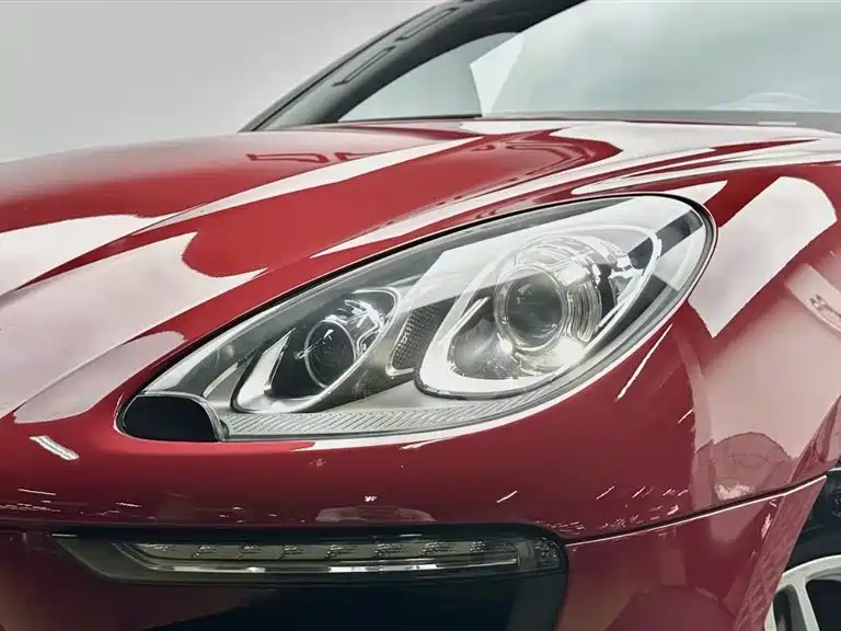 Porsche Macan — миниатюра 7