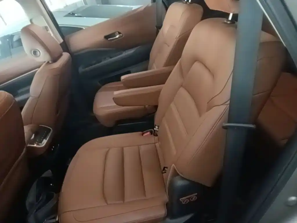 Nissan Teramont — миниатюра 17