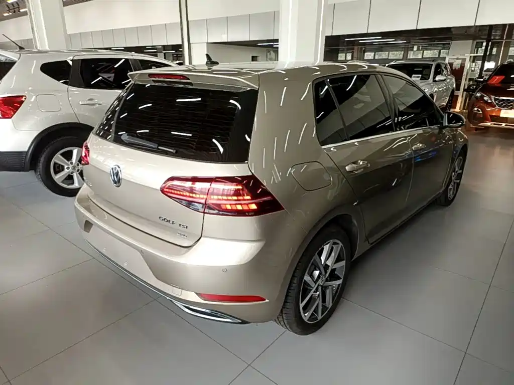 Volkswagen Golf — миниатюра 7