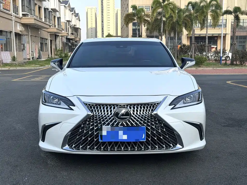 Lexus ES — миниатюра 2