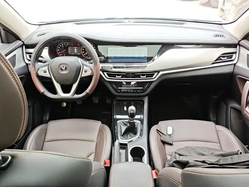 Changan CS35PLUS — миниатюра 10