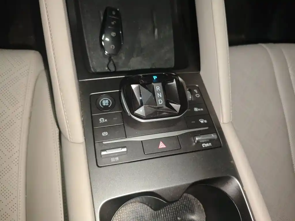 BYD Yuan UP — миниатюра 15