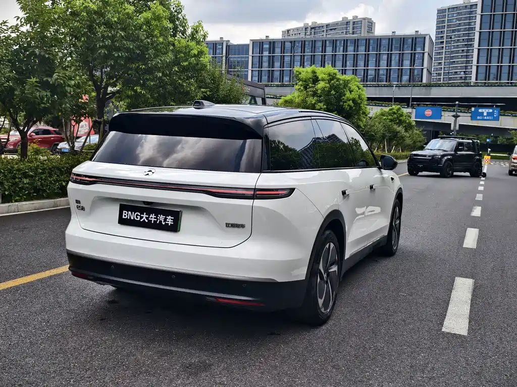 NIO ES8 — миниатюра 4