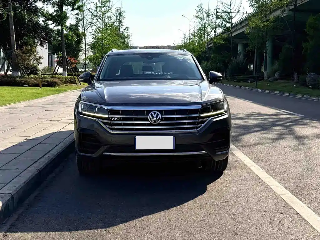 Volkswagen Touareg — миниатюра 2