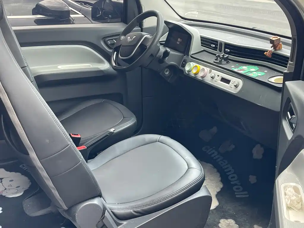 Wuling MINIEV — миниатюра 5