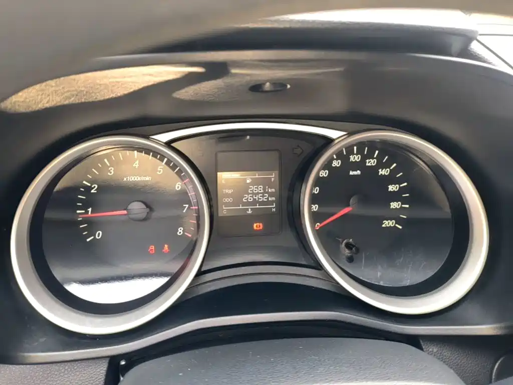 Wuling Hongguang S3 — миниатюра 12