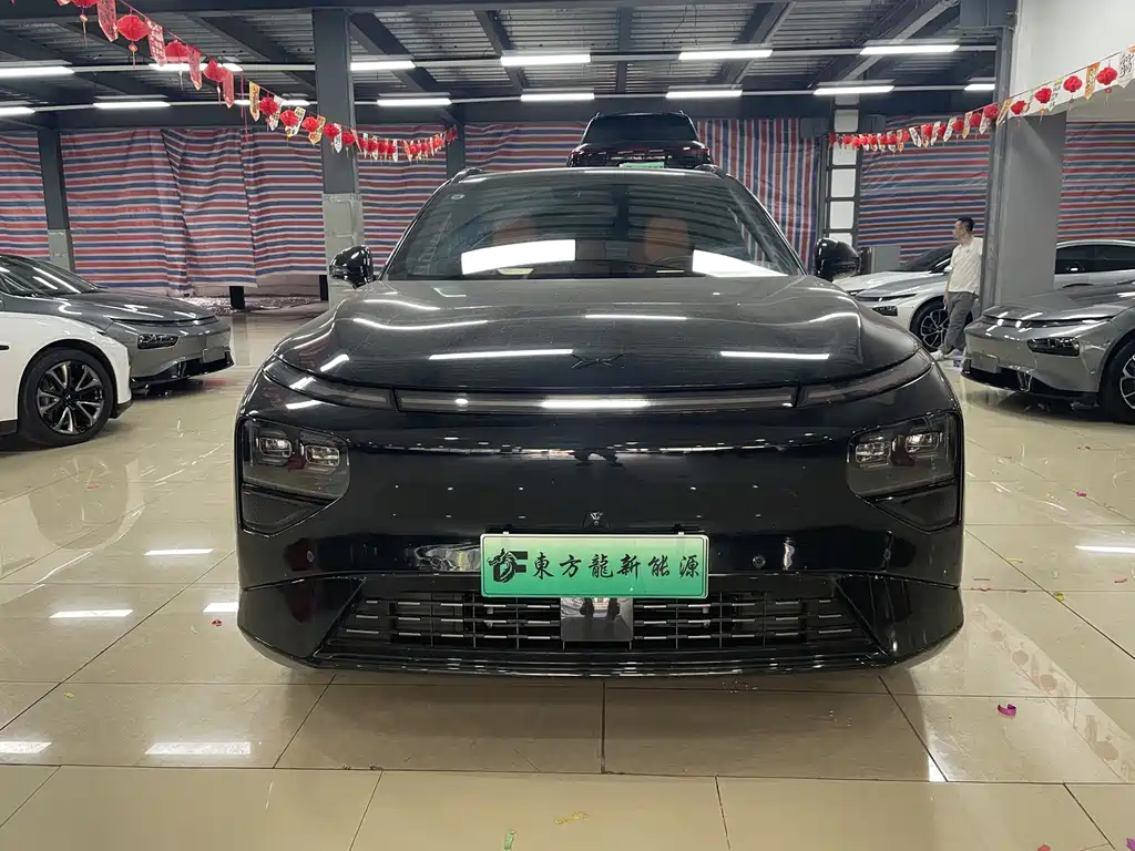 XPeng G9 — миниатюра 4