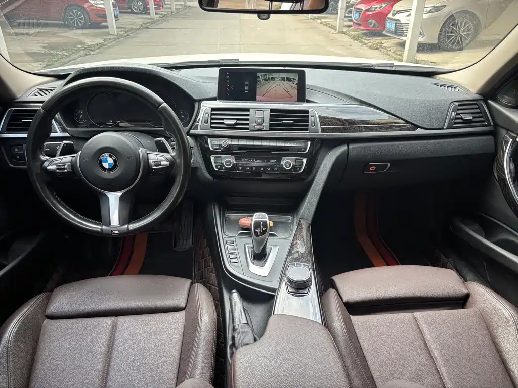 BMW 3 Series — миниатюра 7
