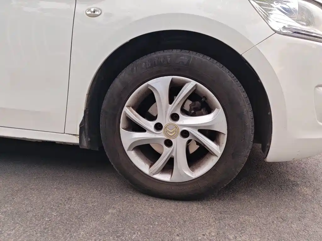 Citroen Elysee — миниатюра 8