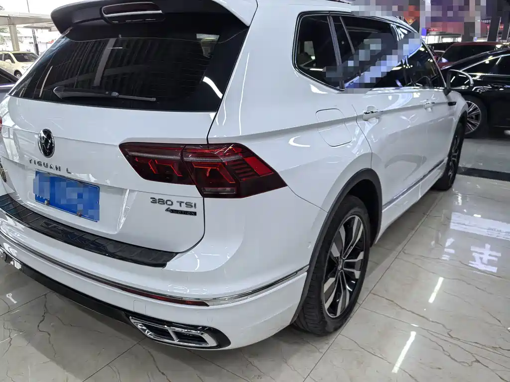 Volkswagen Tiguan L — миниатюра 6