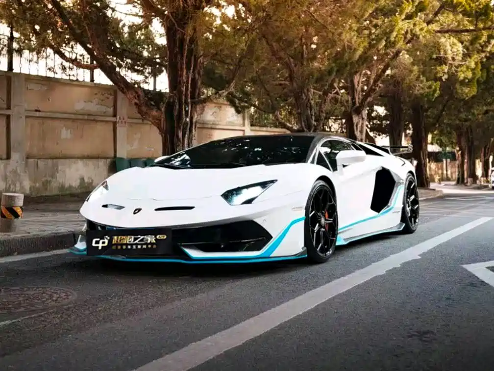 Lamborghini Aventador 2016