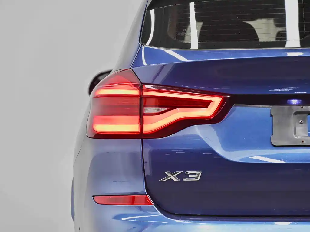 BMW X3 — миниатюра 4