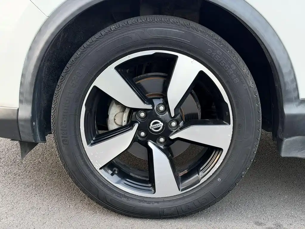 Nissan Qashqai — миниатюра 14