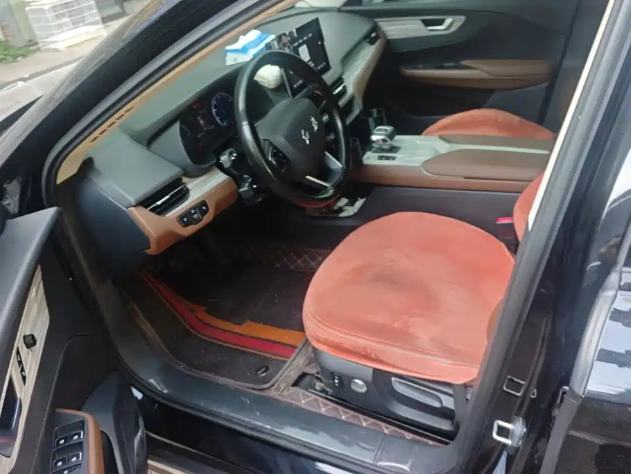 Hongqi Hongqi E-QM5 — миниатюра 9