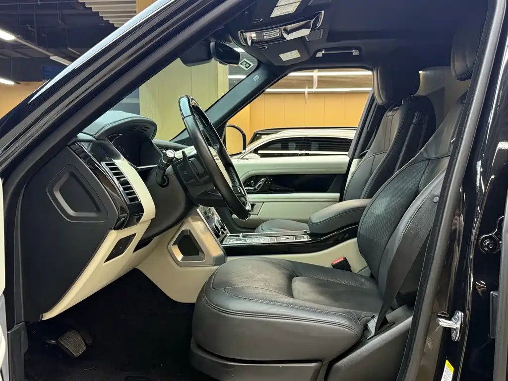 Land Rover Range Rover — миниатюра 6