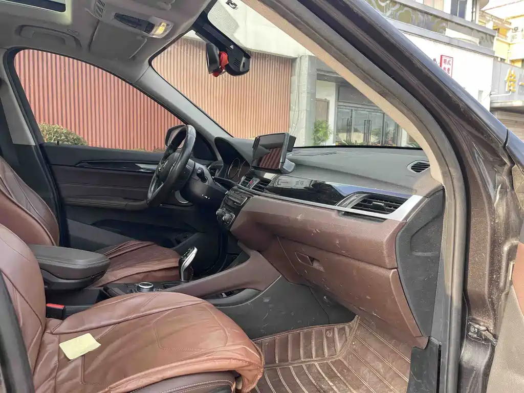 BMW X1 — миниатюра 17