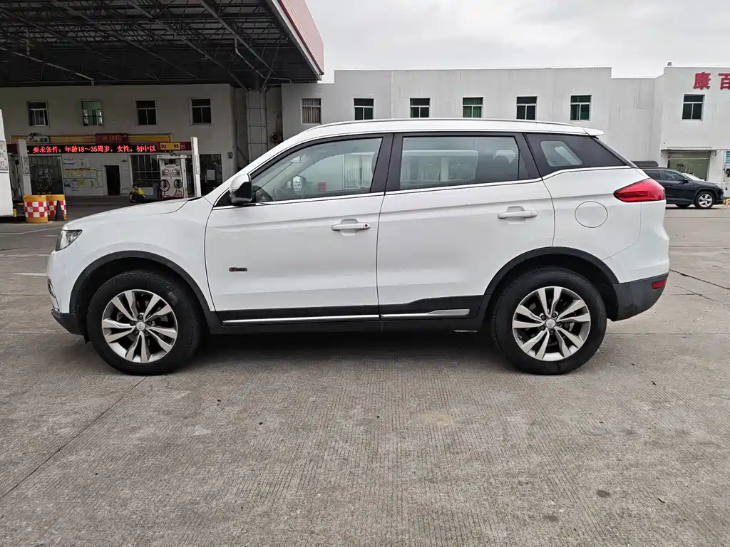 Geely Boyue — миниатюра 8