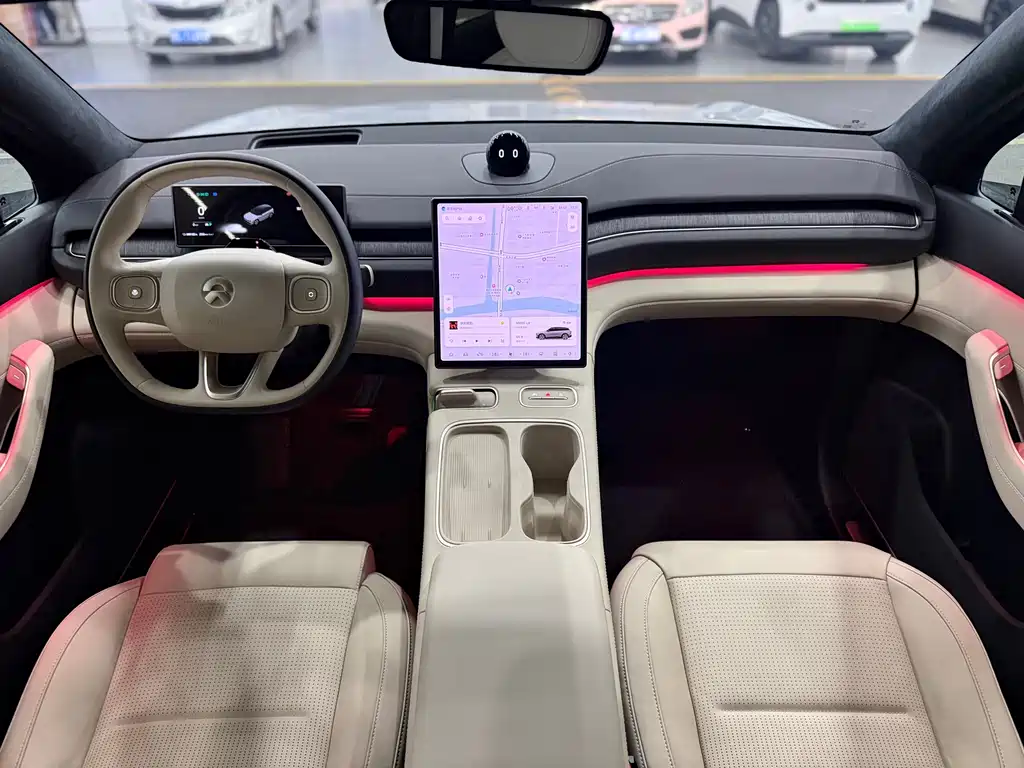 NIO ES6 — миниатюра 8