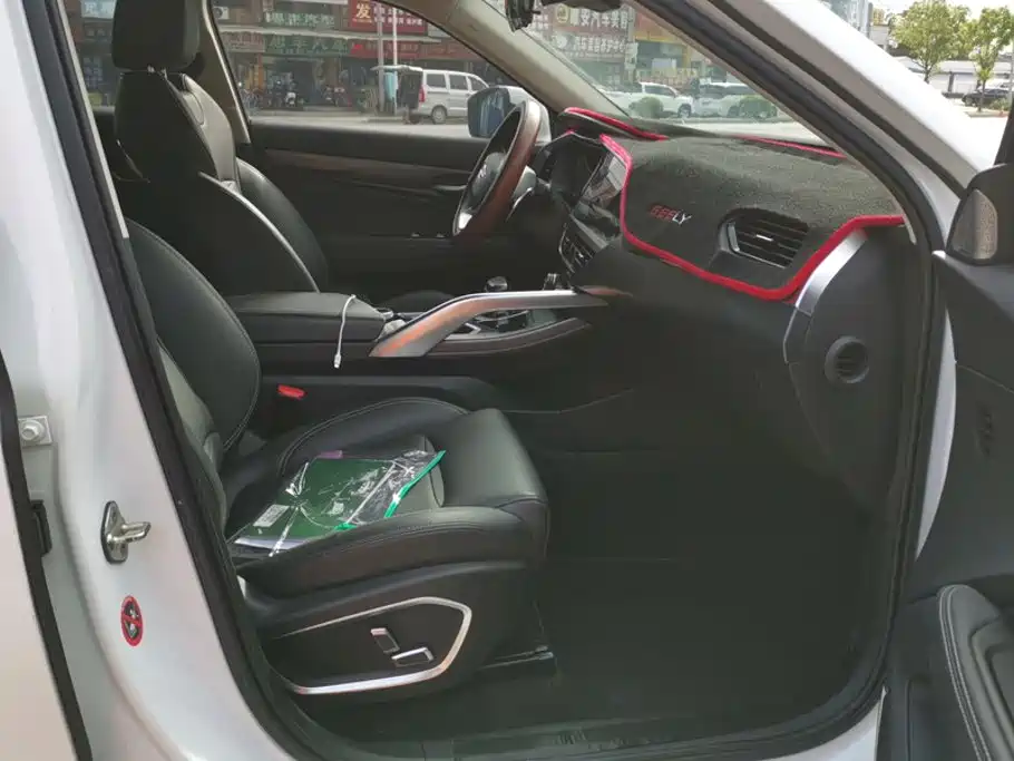 Geely Xingyue — миниатюра 8
