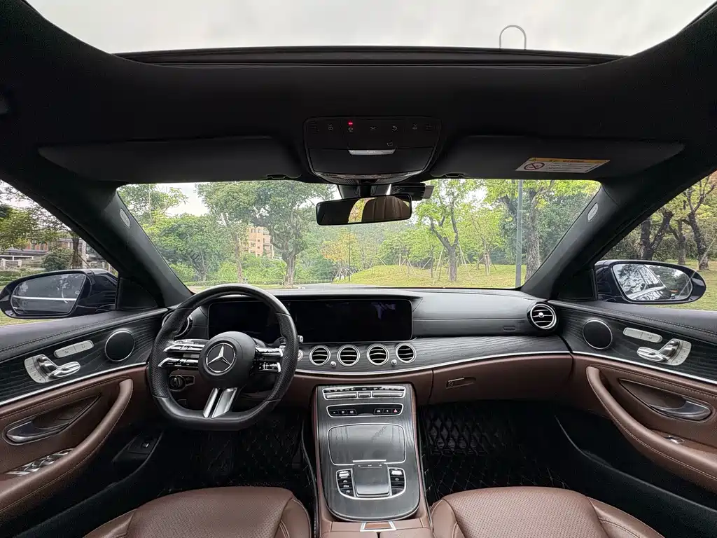 Mercedes-Benz E-Class — миниатюра 5