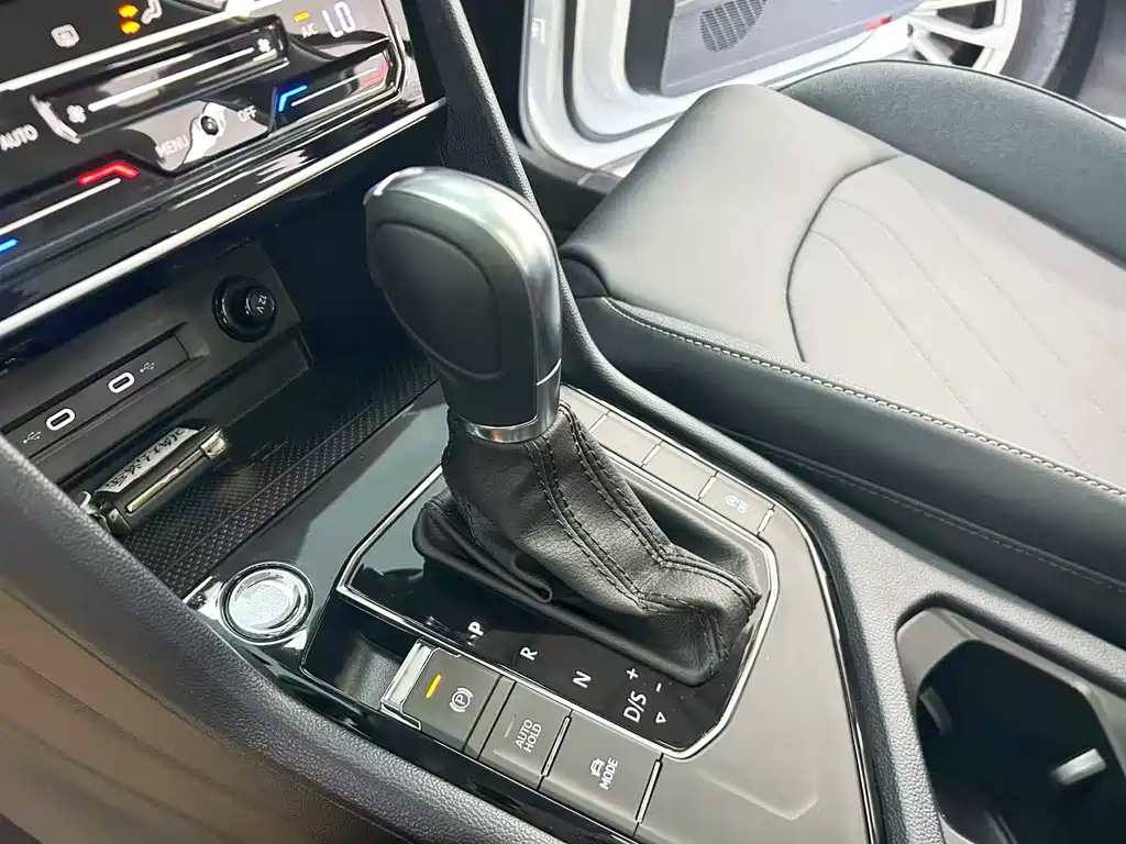 Volkswagen Tharu — миниатюра 11