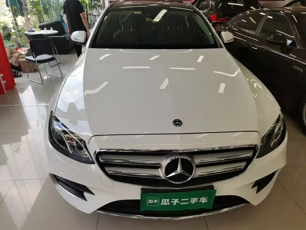 Mercedes-Benz E-Class — миниатюра 3