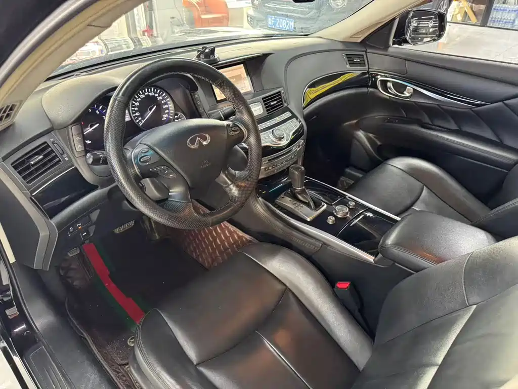 Infiniti Q70 — миниатюра 6