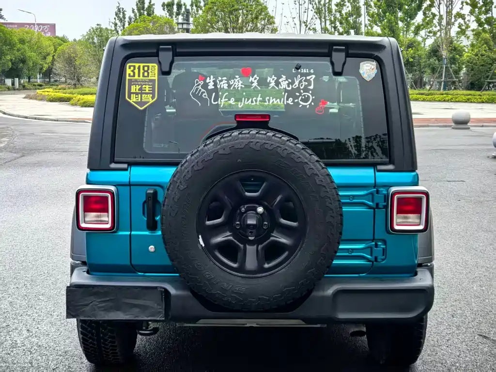 Jeep Wrangler — миниатюра 7
