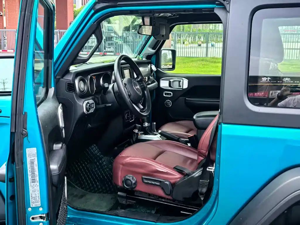 Jeep Wrangler — миниатюра 9