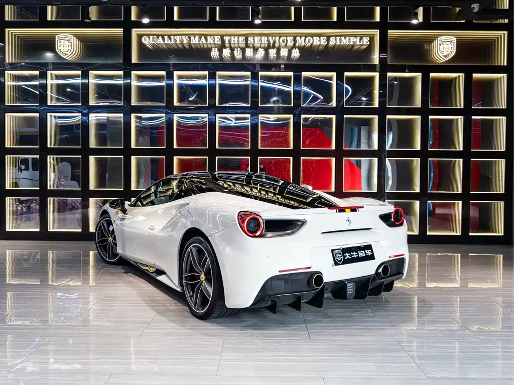 Ferrari 488 — миниатюра 4