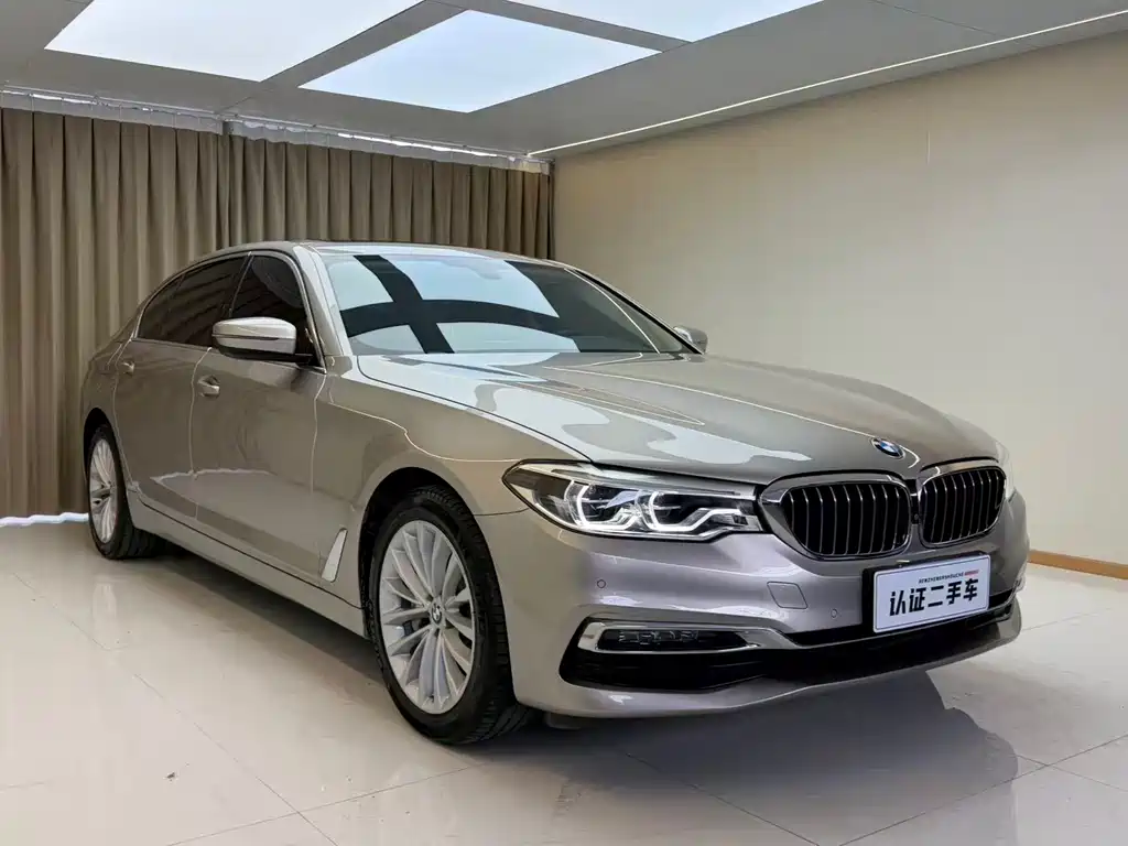 BMW 5 Series — миниатюра 22