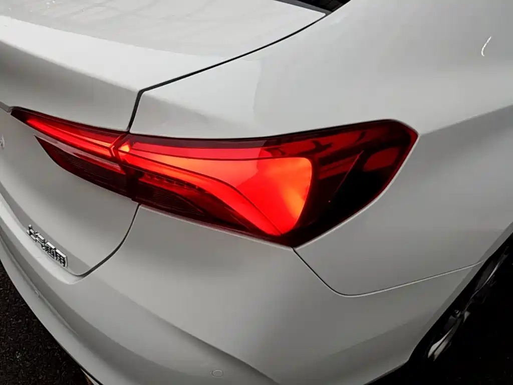 Buick Verano — миниатюра 8