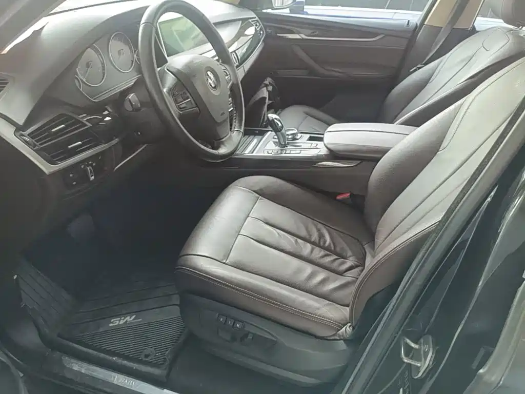 BMW X5 (Import) — миниатюра 15