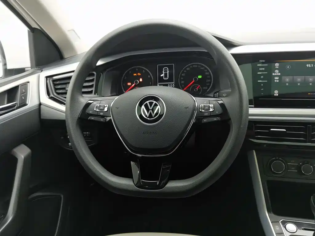 Volkswagen Polo — миниатюра 11
