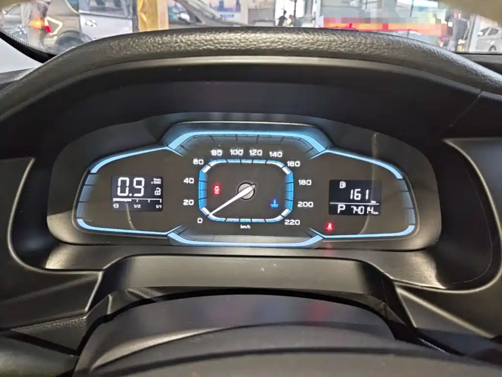 Roewe 360 — миниатюра 12