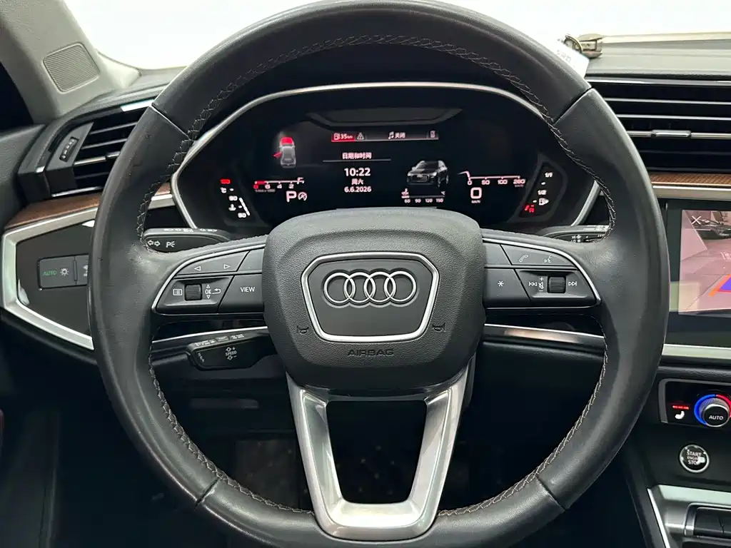 Audi Q3 — миниатюра 11