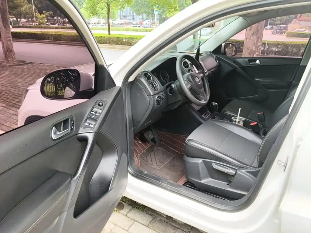 Volkswagen Tiguan — миниатюра 16