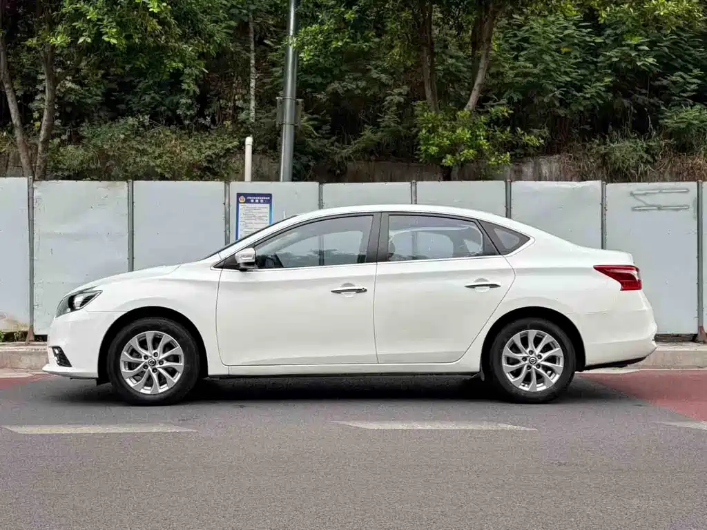 Nissan Sylphy — миниатюра 8