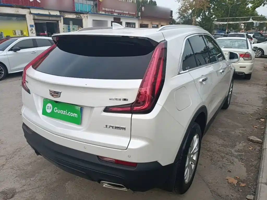 Cadillac XT4 — миниатюра 7