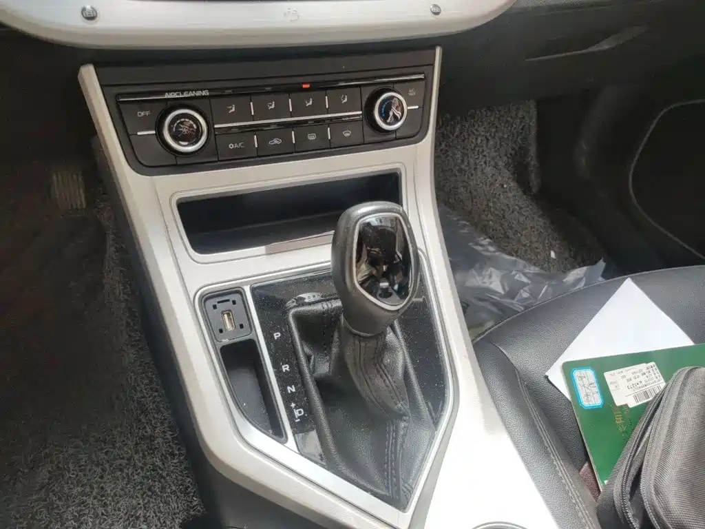 Geely Vision — миниатюра 7