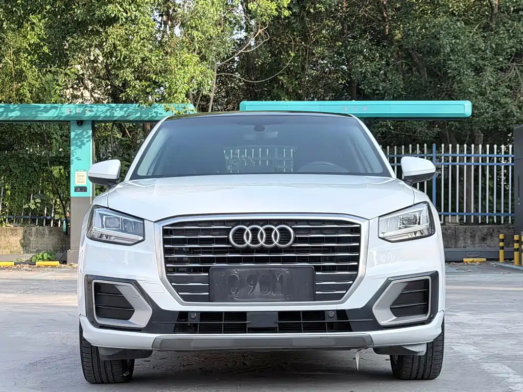 Audi Q2L — миниатюра 2