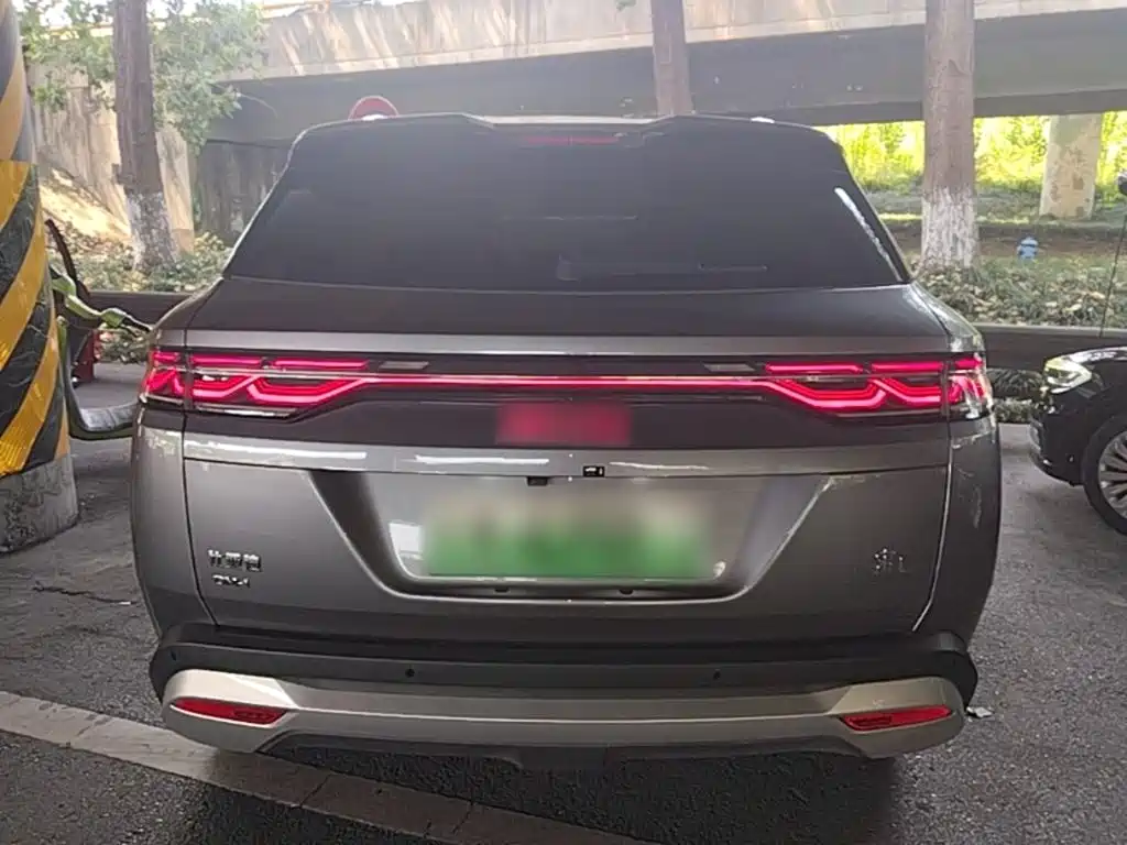 BYD L DM-i — миниатюра 6