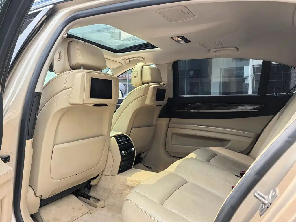 BMW 7 Series 7 2009 740Li Luxury