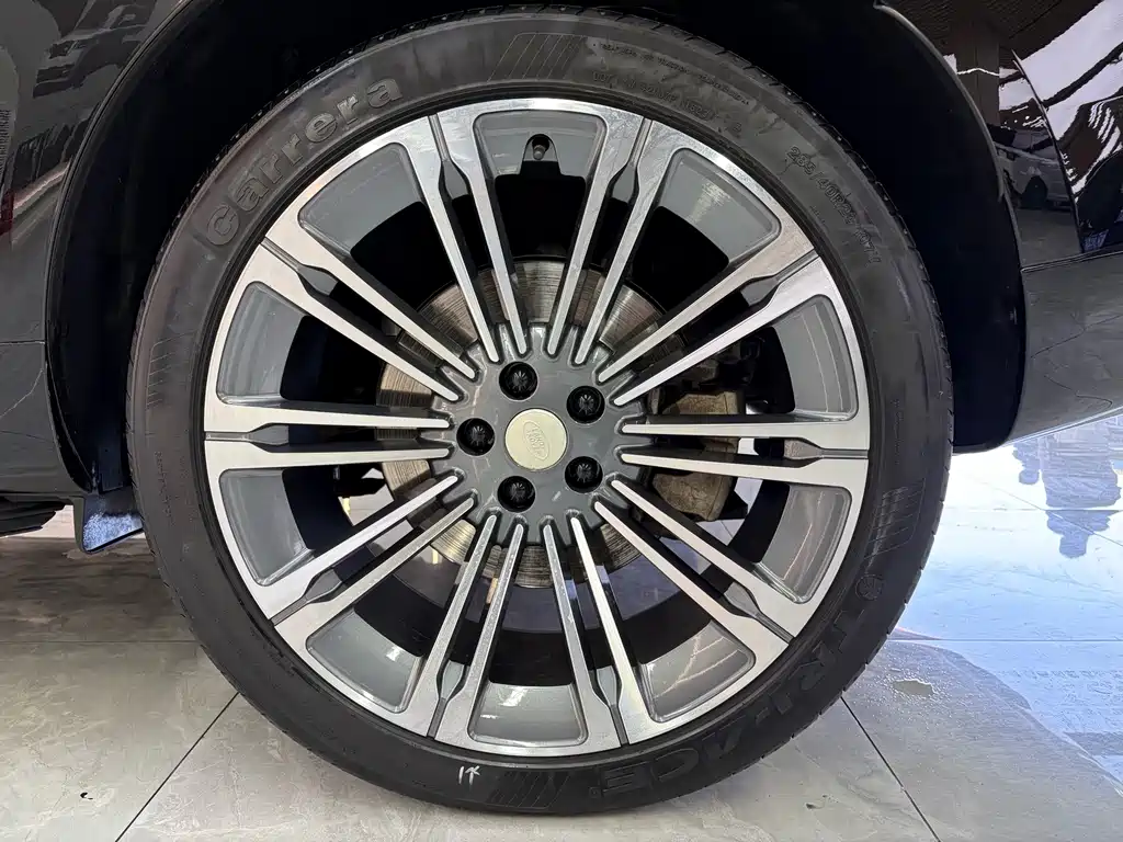 Land Rover Range Rover — миниатюра 12