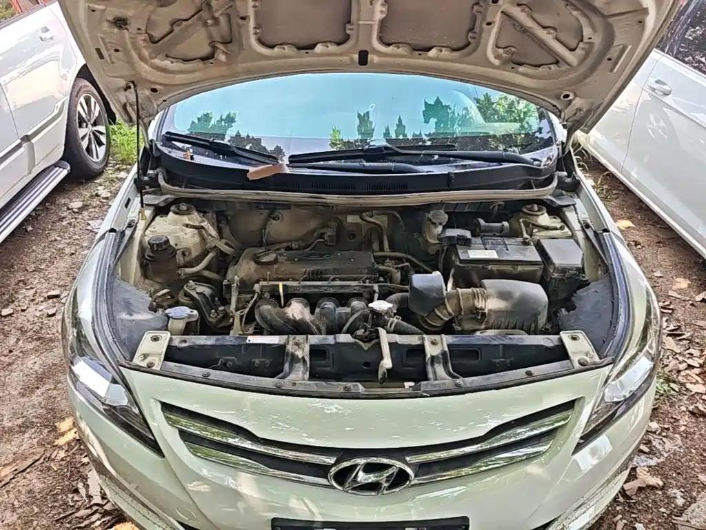 Hyundai Verna — миниатюра 20