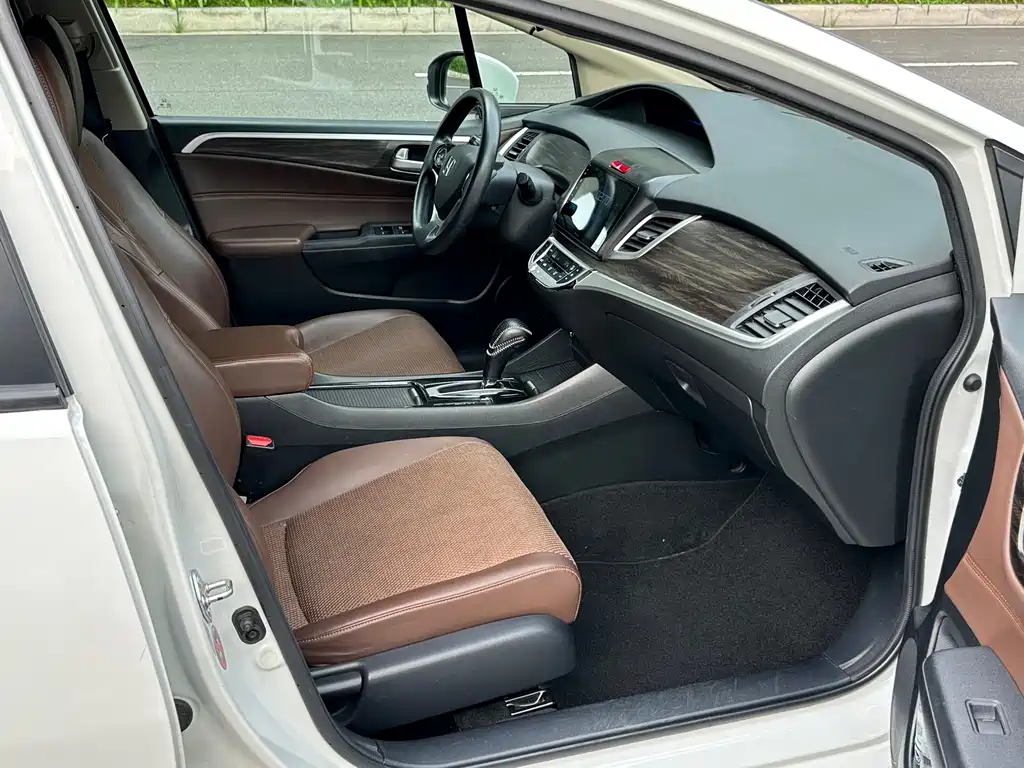 Honda Jade — миниатюра 4