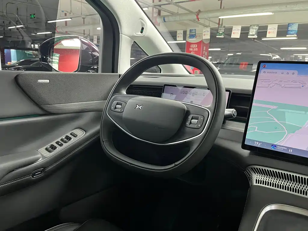 XPeng X9 — миниатюра 16