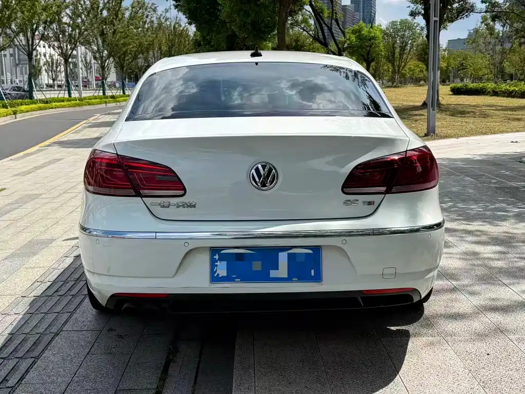 Volkswagen CC — миниатюра 11