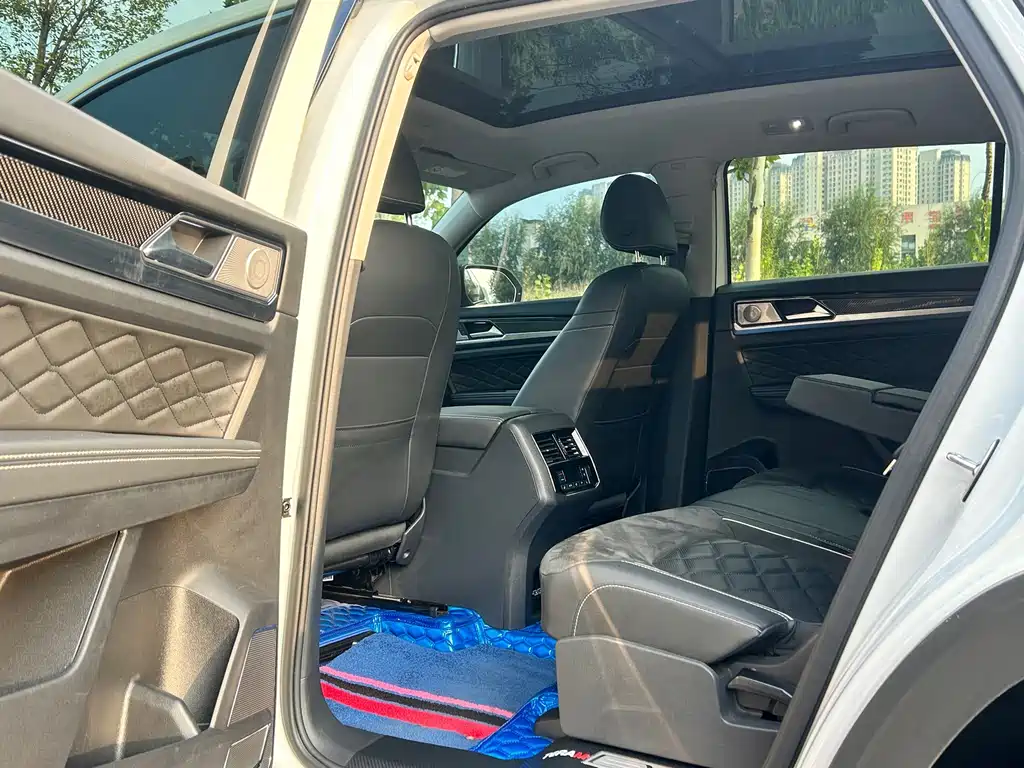 Volkswagen Teramont — миниатюра 10