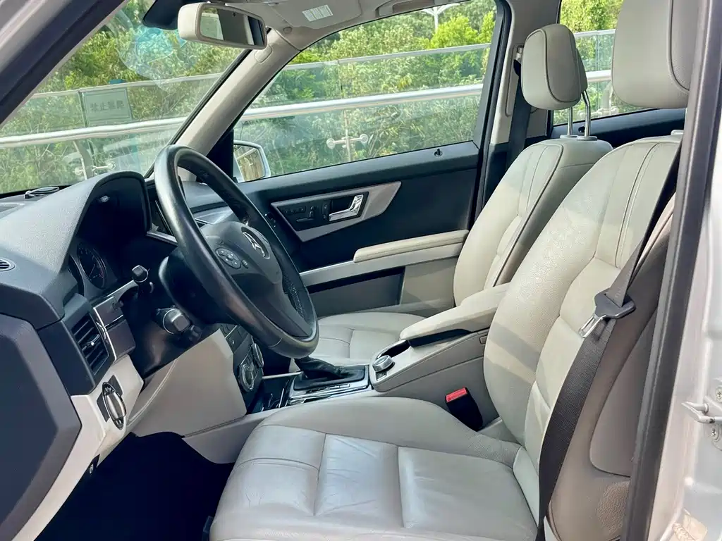 Mercedes-Benz GLK-Class (Import) — миниатюра 6